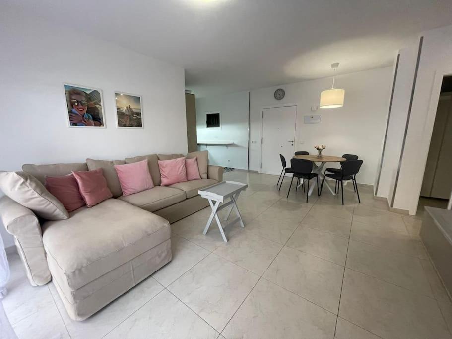 לוס כריסטיאנוס Happy Space Apartment מראה חיצוני תמונה